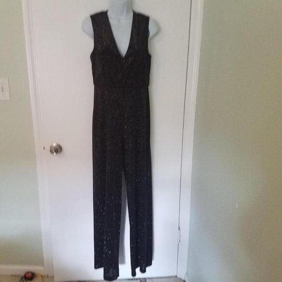 Night out- metallic Jumpsuit - Picture 2 of 6